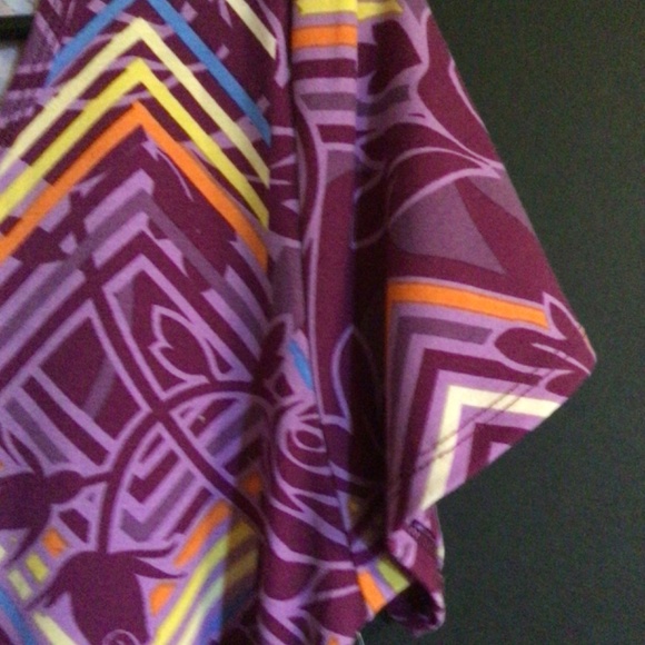 LulaRoe Classic-T, NWT - Picture 3 of 6